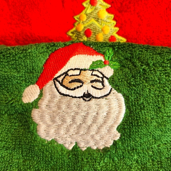 *3 for $30* Christmas Hand Towels - Set 2 - Holiday Decor - Santa Wreath Tree - Picture 4 of 4
